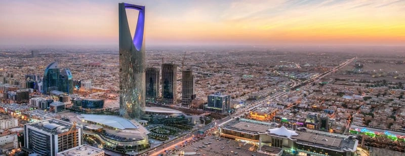 Ả Rập Xê Út Kingdom Centre Tower biểu tượng của sự phát triển