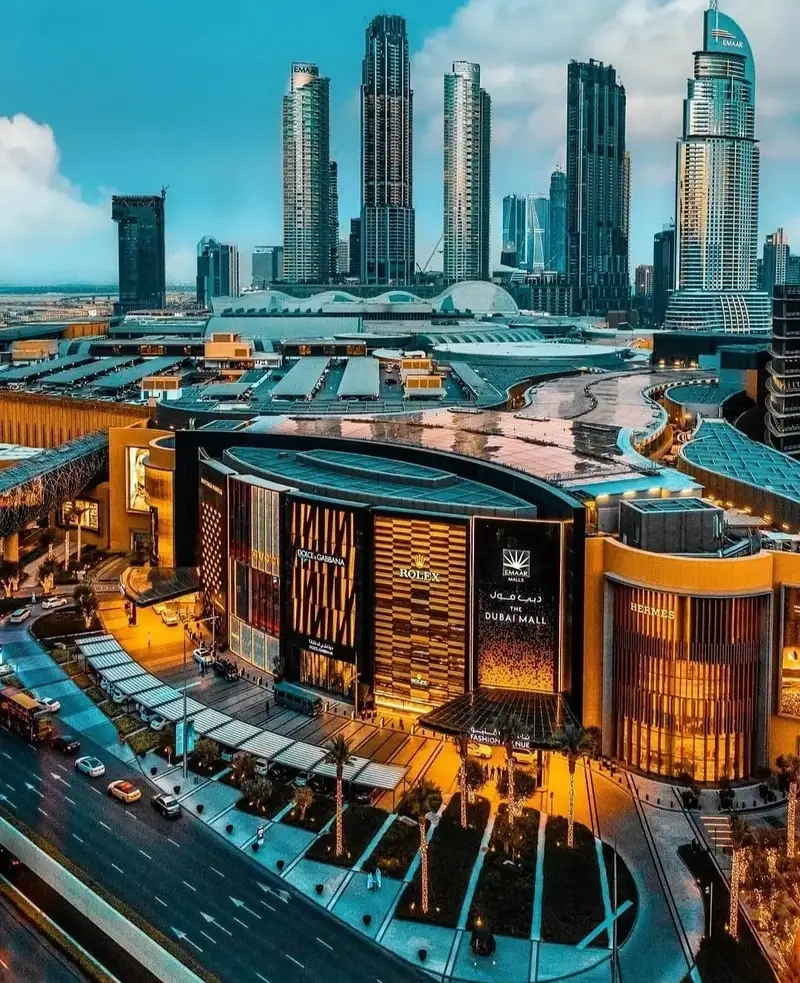 Ảnh ban đêm Dubai Mall rực rỡ ánh sáng lung linh
