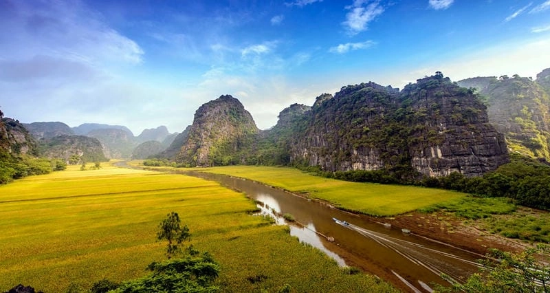 Ảnh sương mù Tam Cốc mùa đông đẹp mê hoặc lòng người