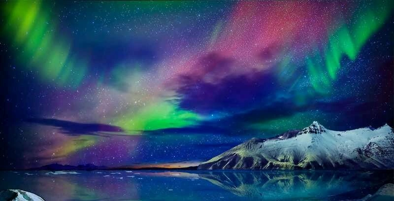 Bắc Cực quang rực rỡ báo hiệu mùa đông đã về trên đất Alaska