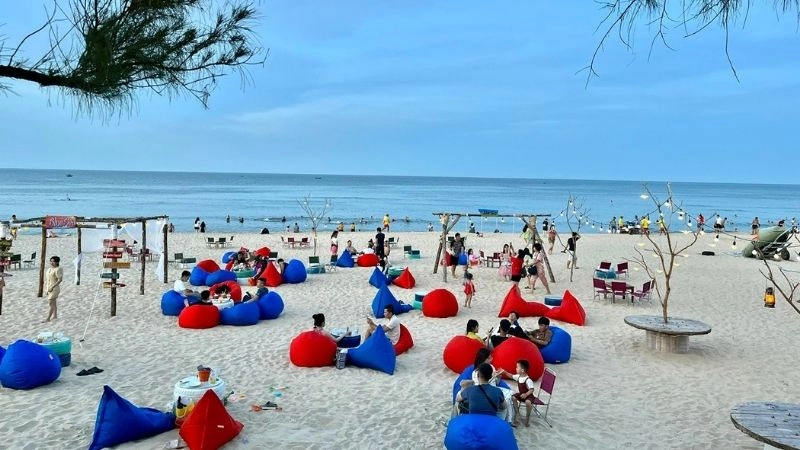 Bãi biển Nhật Lệ Quảng Bình ảnh bình yên dịu dàng