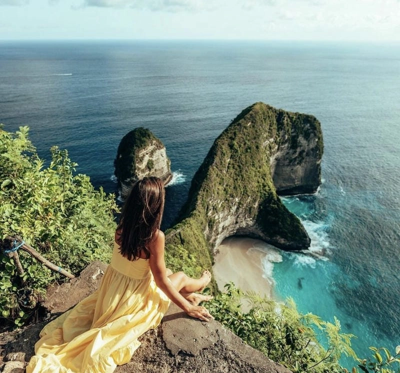 Bali thơ mộng với bãi biển trong xanh