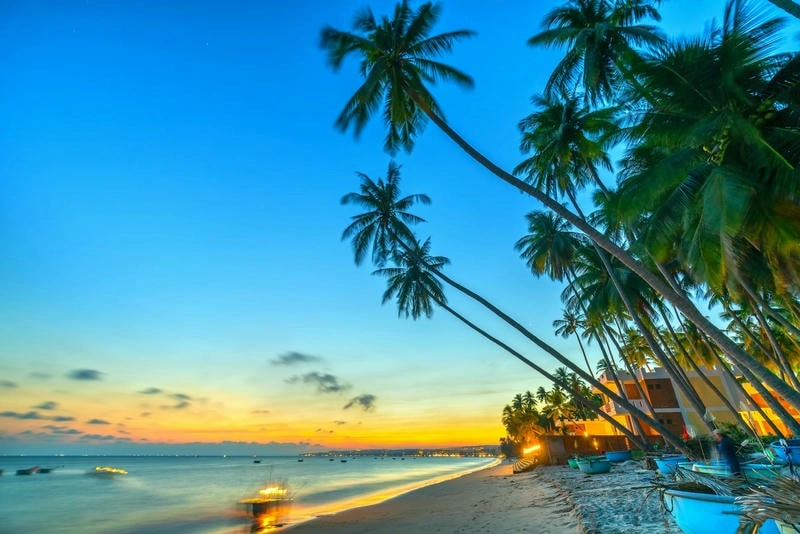 Bình minh yên bình tại Bãi Rạng Phan Thiết
