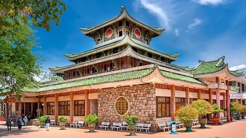 Bình yên Miếu Bà Chúa Xứ giữa không gian tĩnh lặng