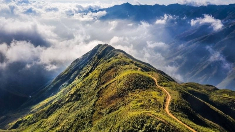 Cách di chuyển đến sống lưng khủng long Tà Xùa dễ dàng 