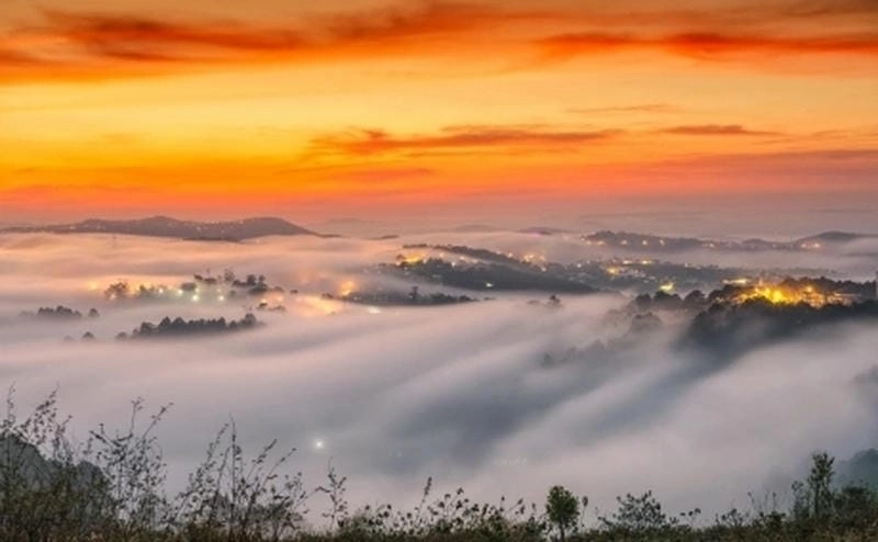 Cam rực cả trời hoàng hôn Sapa