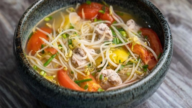 Canh ngao giá đỗ thanh mát bổ dưỡng cho bữa cơm 