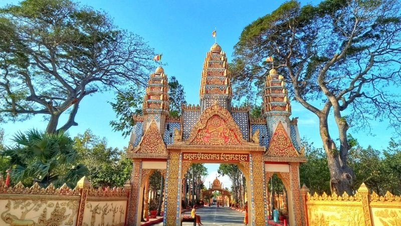 Cảnh quan Chùa Xiêm Cán xanh mát thanh bình