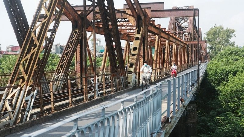 Cầu Long Biên là nơi hẹn hò của bao thế hệ Hà Nội