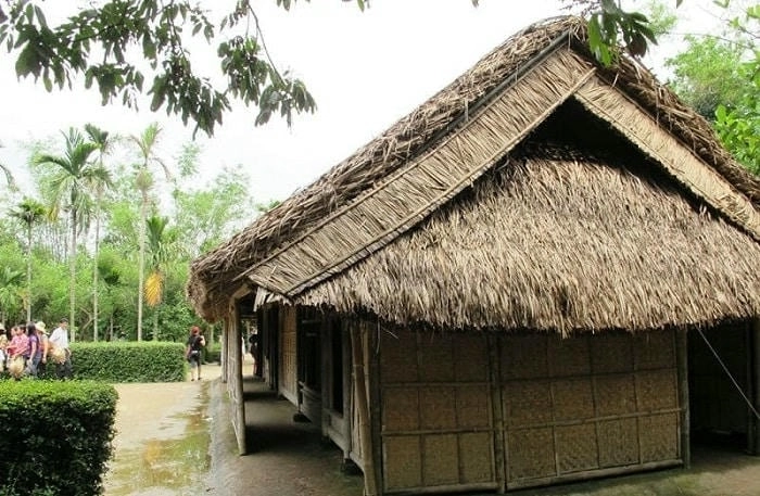 Chiêm ngưỡng hoàng hôn nhà mái lá lãng mạn giữa trời Phú Yên