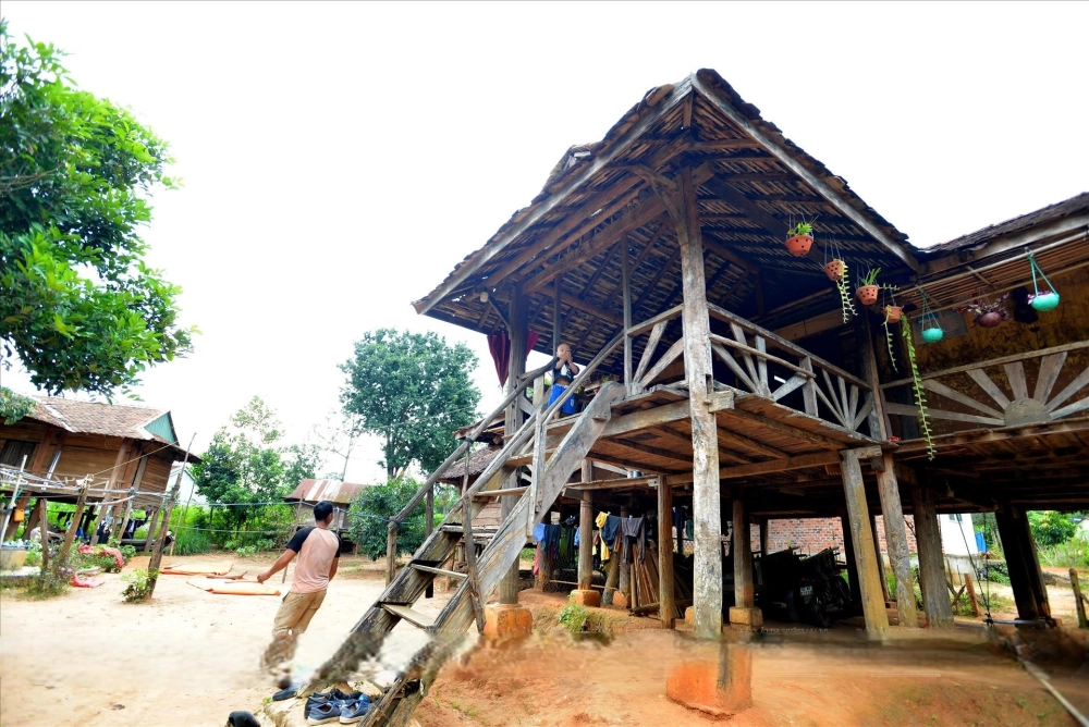 Chiêm ngưỡng nhà sàn Ba Na Đà Lạt mang nét văn hóa độc đáo