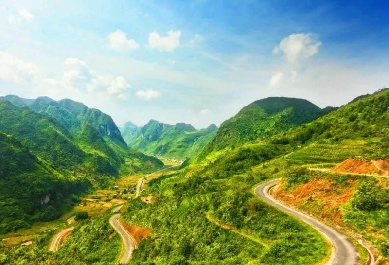 Chốn mây trời gọi tên Đèo Khau Phạ mùa lúa