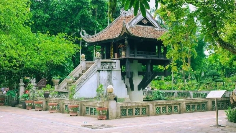 Chùa Một Cột giản đơn mà sâu lắng tâm linh