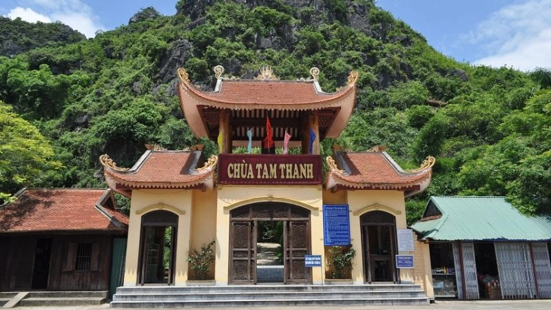 chùa Tam Thanh là một trong những điểm đến tâm linh nổi bật