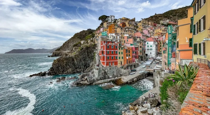 Cinque Terre đẹp mê hồn giữa trời và biển