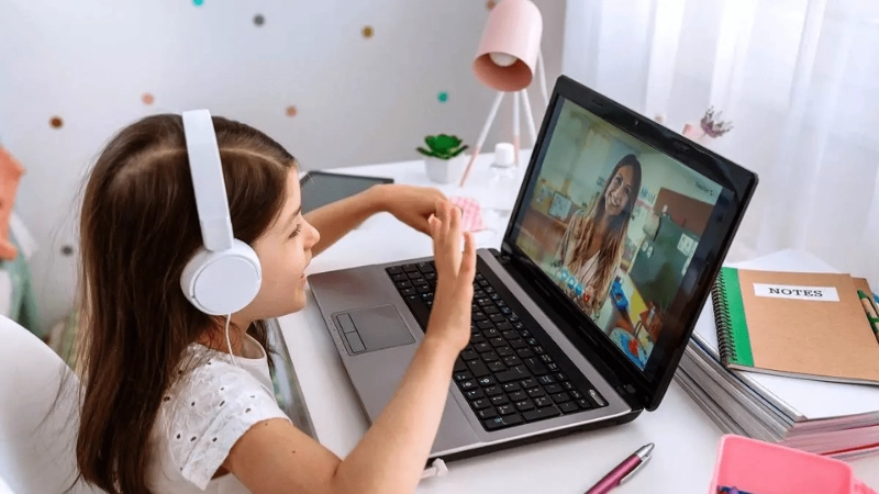 Công nghệ học trực tuyến tạo nên trải nghiệm học tập tương tác
