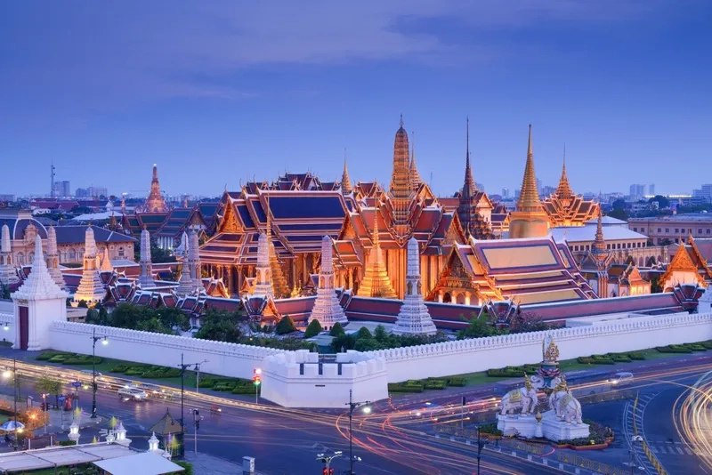 Cung điện Hoàng gia Bangkok nổi bật giữa lòng thủ đô