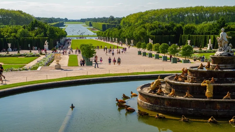 Cung điện Versailles nơi lịch sử và nghệ thuật hội tụ tuyệt đẹp