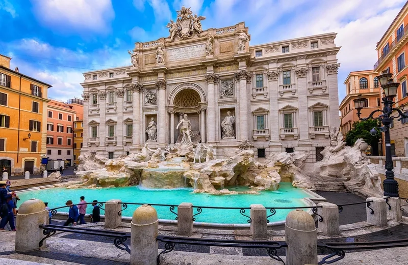 Đài phun nước Trevi gắn liền với ước mơ tình yêu