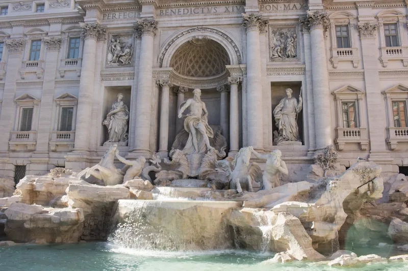 Đài phun nước Trevi hút hồn người bởi nét nghệ thuật