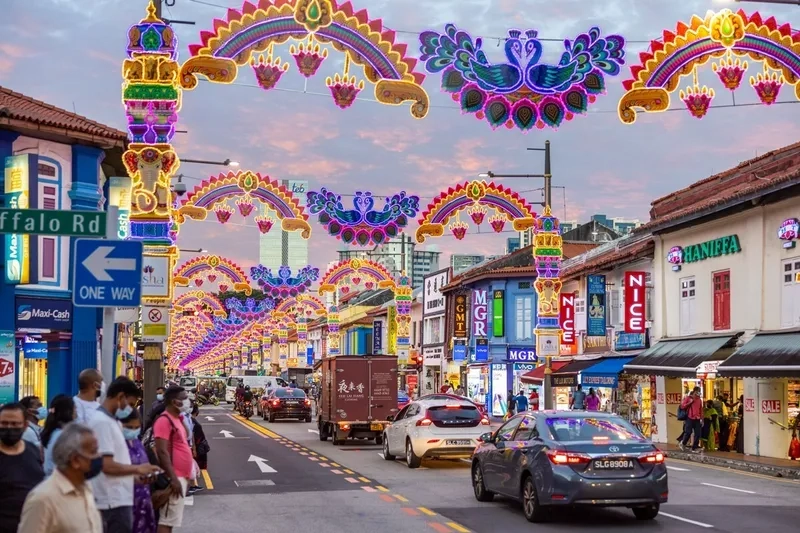 Dạo bước giữa khu phố nhộn nhịp Little India