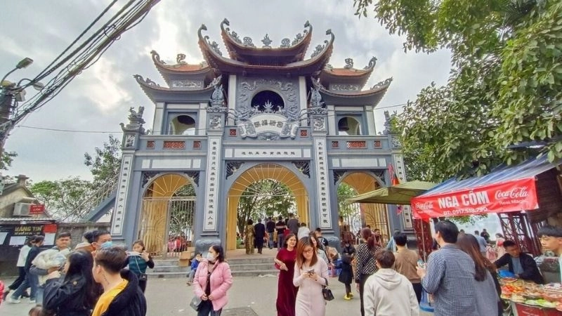 Đền Quán Thánh uy nghiêm giữa lòng phố cổ