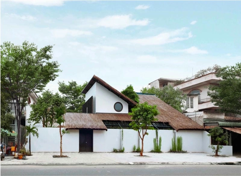 Đón bình minh nhà mái lá Long An tràn năng lượng