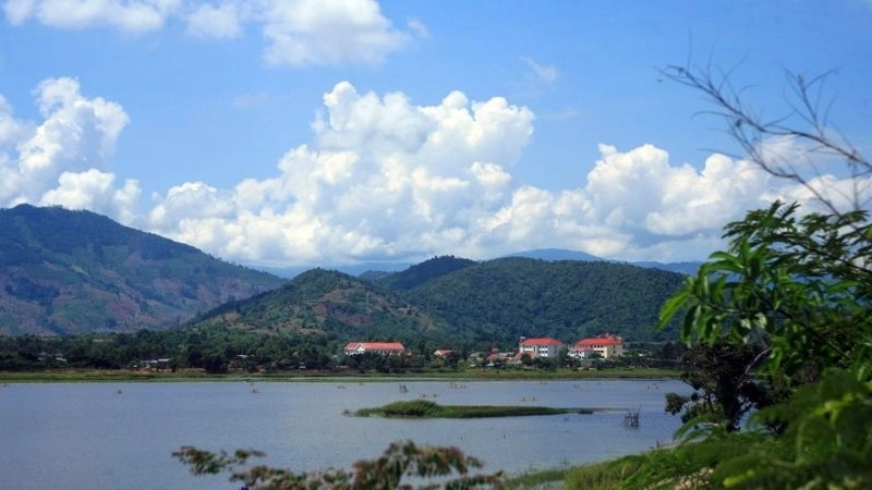 Hồ Lắk Đắk Lắk ảnh đẹp thơ mộng