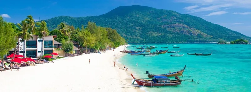 Hòa mình vào làn nước mát ở Satun