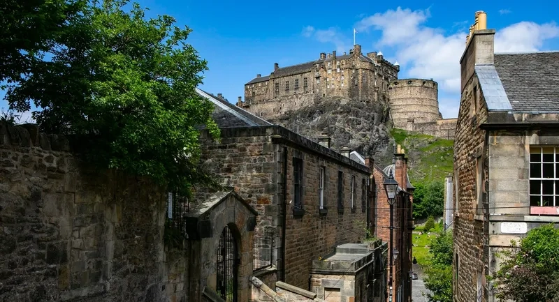 Hơi thở lịch sử len lỏi khắp Edinburgh