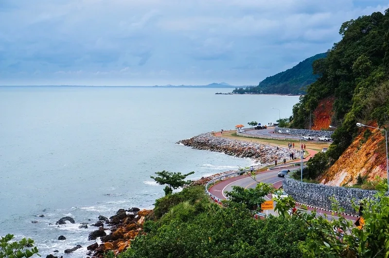 Khám phá bãi biển yên bình ở Chanthaburi