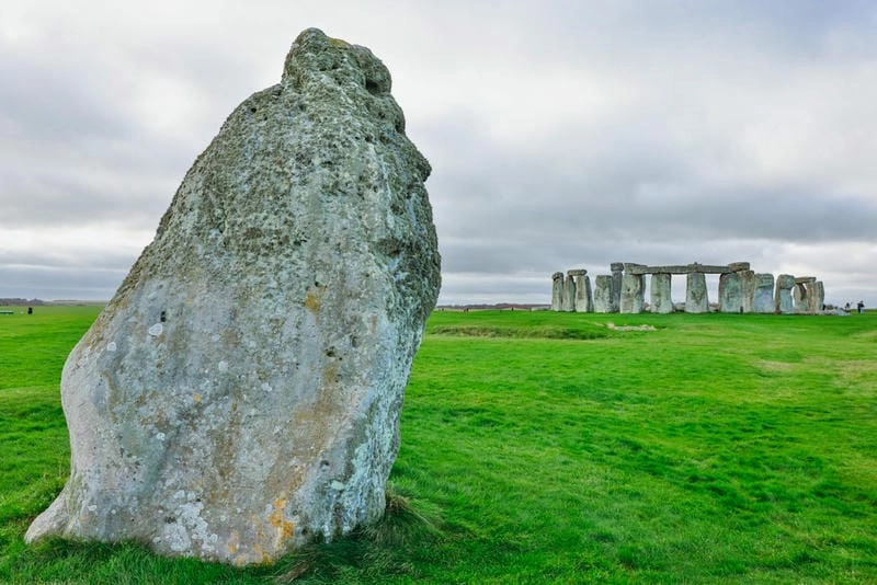 Khám phá bí ẩn Đá cổ Stonehenge