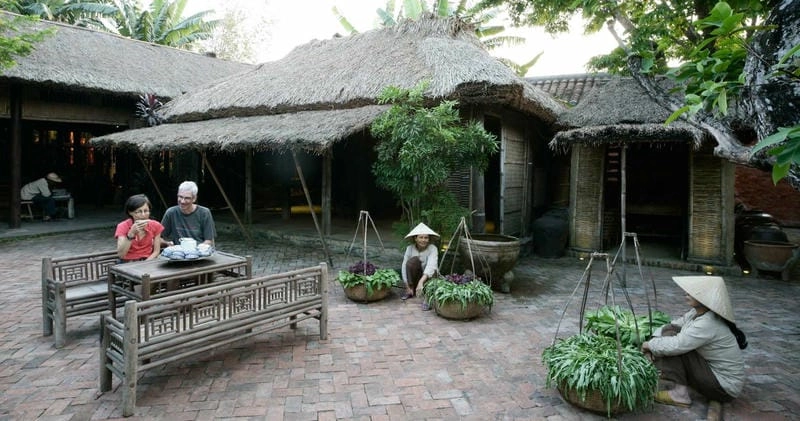 Khám phá nội thất nhà mái lá giản dị mà tinh tế