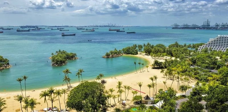 Khám phá vẻ đẹp biển xanh của Sentosa Island