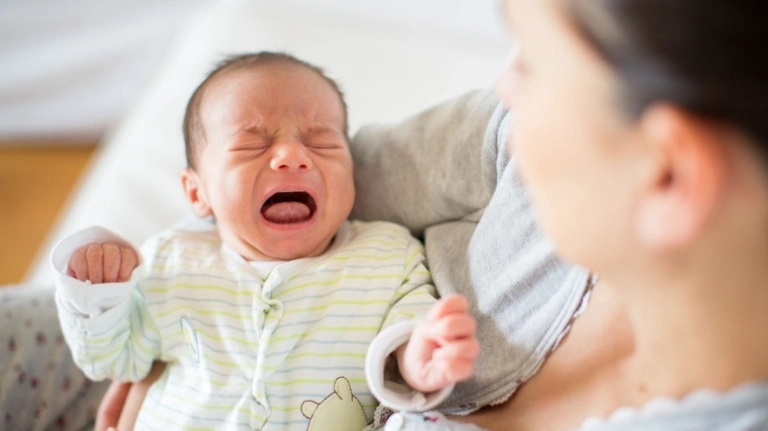 Khóc Dạ Đề Ở Trẻ Sơ Sinh Là Gì Và Cách Xử Lý Hiệu Quả