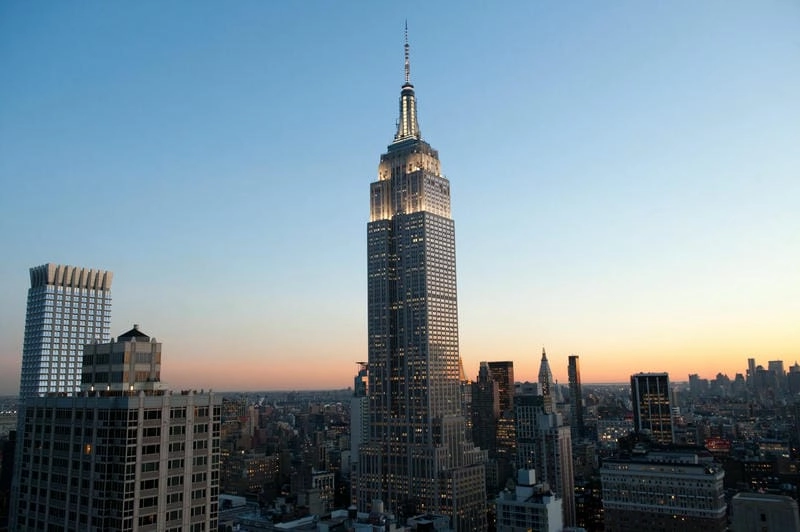 Khung cảnh ngoạn mục nhìn từ đài quan sát Empire State Building