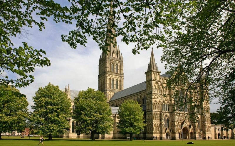 Kinh nghiệm tham quan Nhà thờ Salisbury