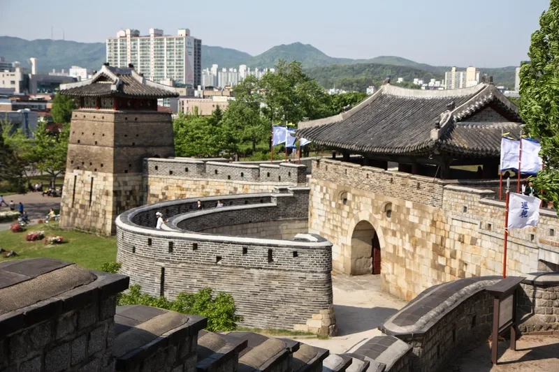 Kinh nghiệm tham quan Suwon