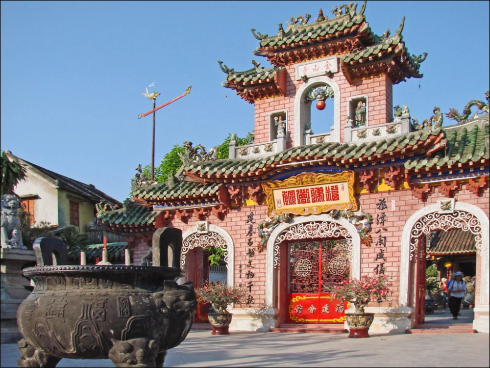 Lãng mạn cùng hoàng hôn Hội An phủ sắc vàng ấm áp
