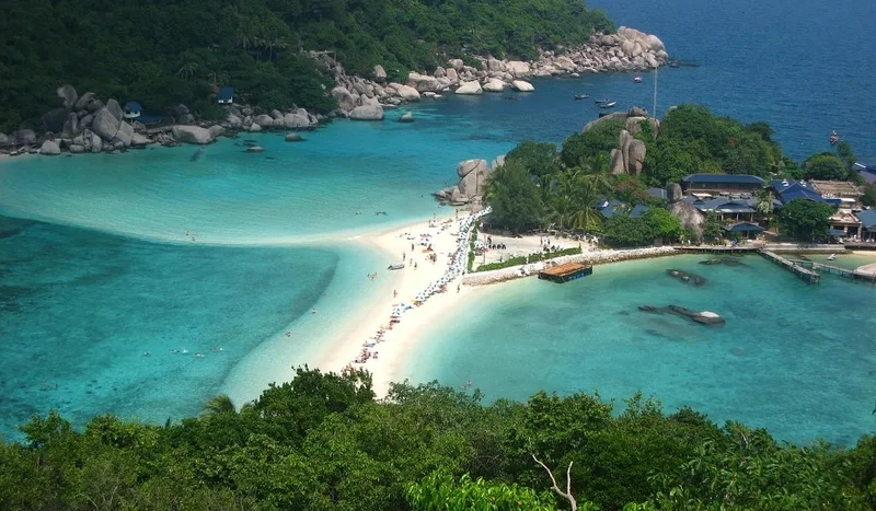 Lịch sử hình thành và phát triển của Surat Thani