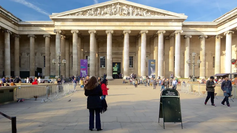 London cổ kính hòa quyện nét hiện đại tinh tế
