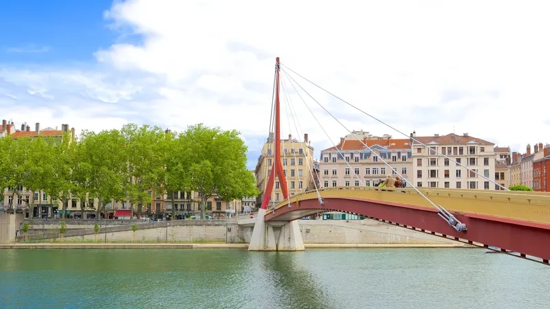 Lyon thơ mộng bên dòng sông hiền hòa