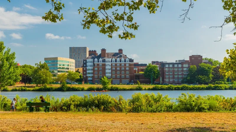 Ngắm nhìn kiến trúc độc đáo của Cambridge