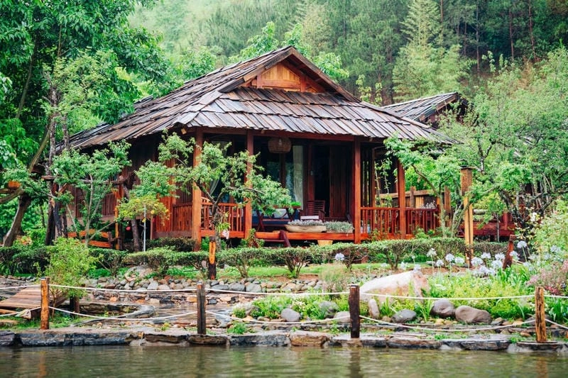 Đắm mình trong sương mù villa Mộc Châu tại Villa đồi chè Mộc Châu yên bình