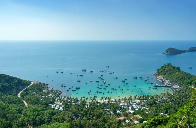 Sắc màu bình minh Nam Du lung linh