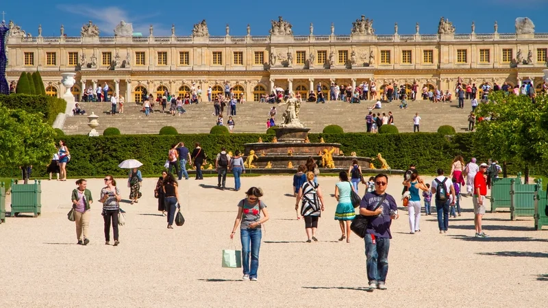 Thả hồn vào không gian hoàng gia tại cung điện Versailles tráng lệ