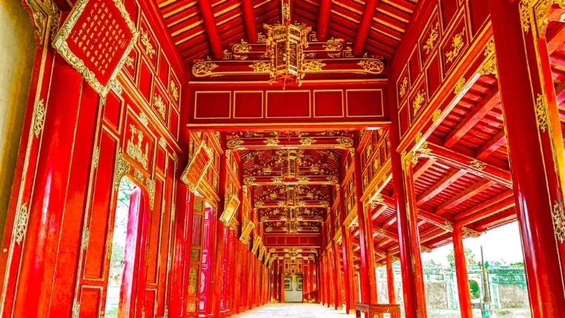 Thái Hòa Điện Huế lộng lẫy giữa hoàng cung cổ