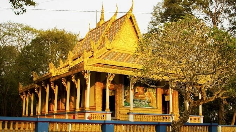 Thiên nhiên Chùa Dơi Sóc Trăng hòa quyện linh thiêng