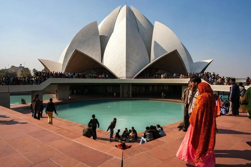 Thiết kế độc đáo Ấn Độ thể hiện rõ qua Đền Lotus Temple