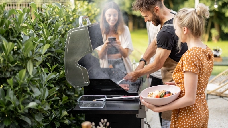 Tiệc BBQ là dịp lý tưởng để gắn kết mọi người 